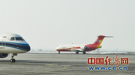 ARJ21-700wCڞľRM(jn)ȻYԇԇw